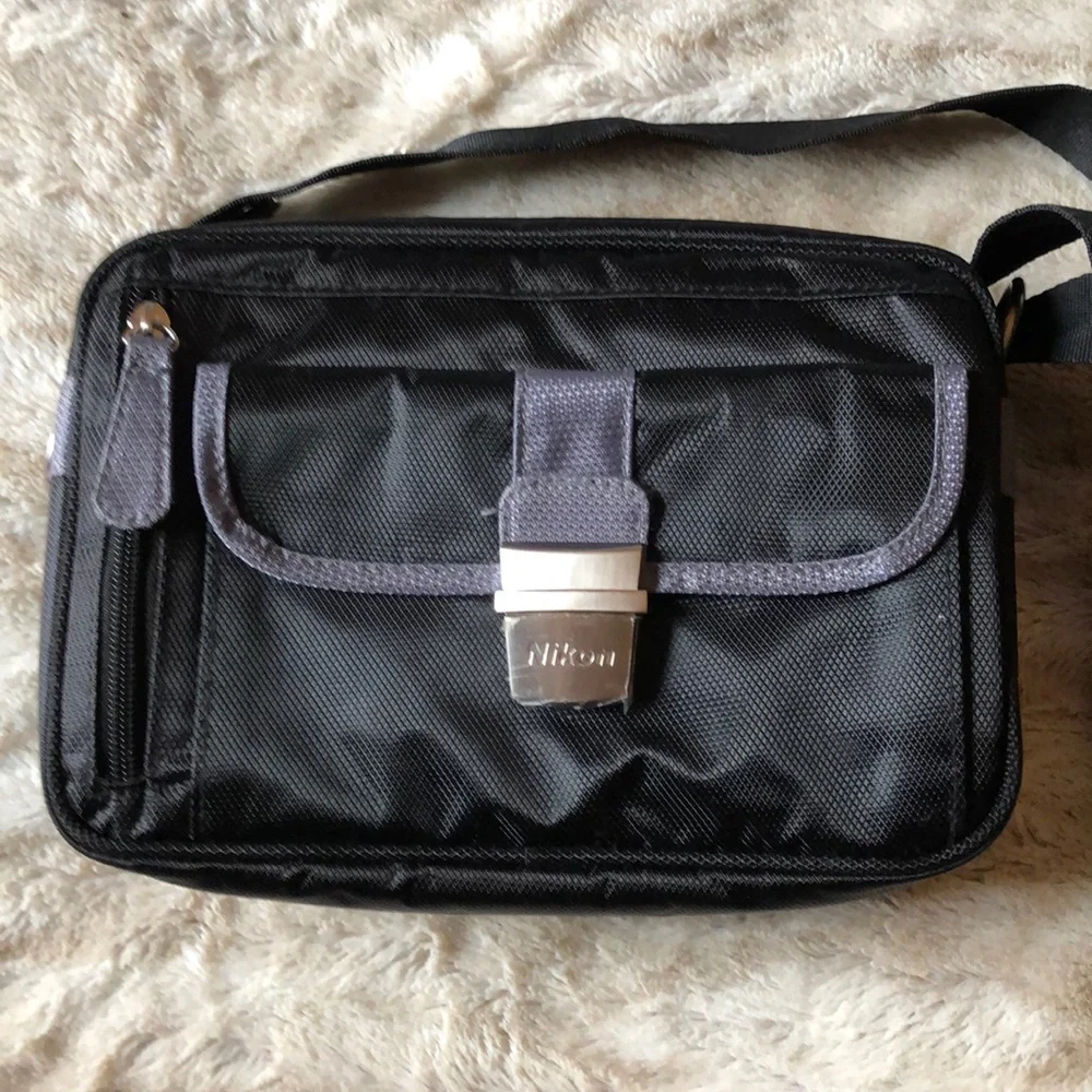 Nikon black camera bag Excellent condition